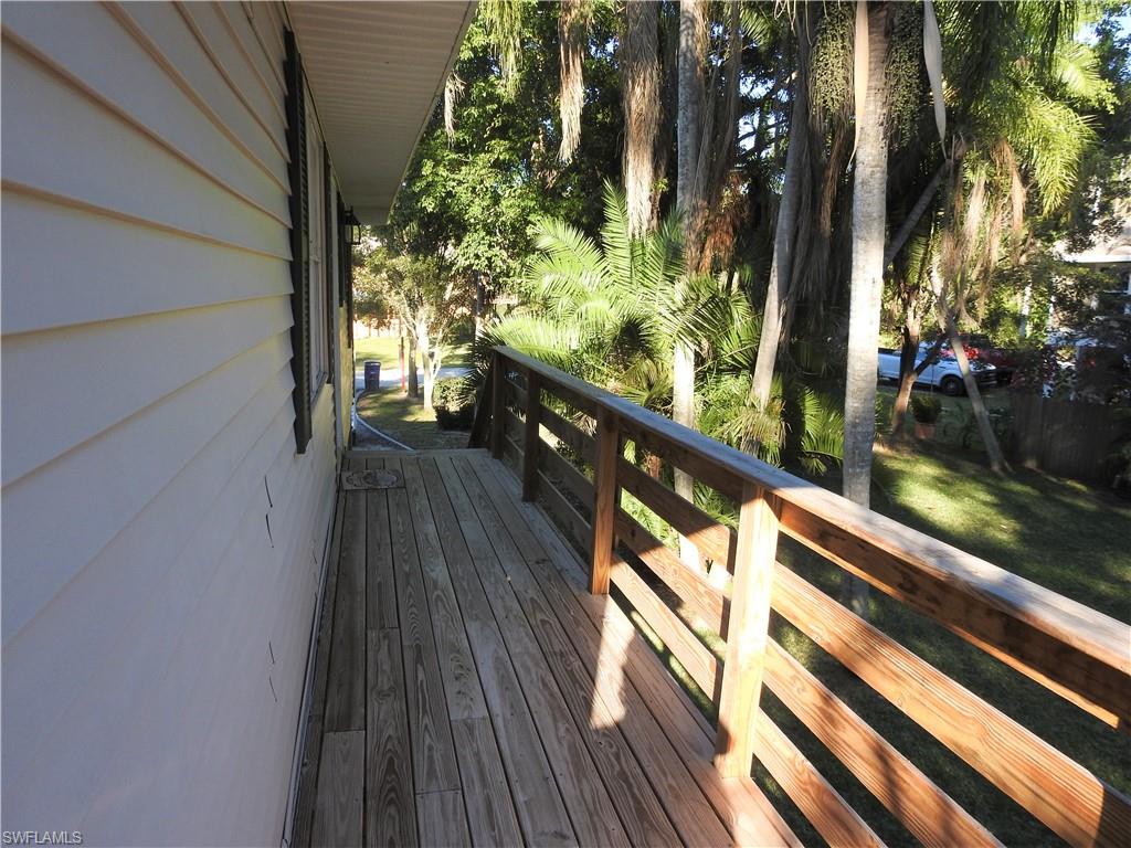 LAKEVILLE - Residential