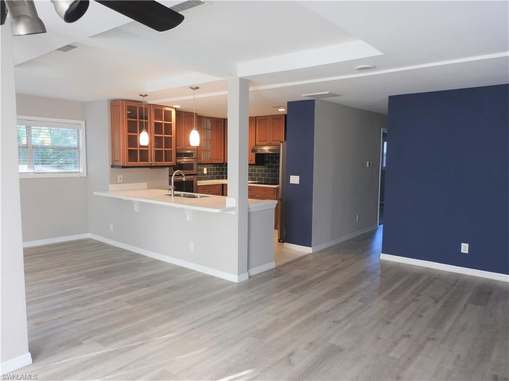 LAKEVILLE - Residential