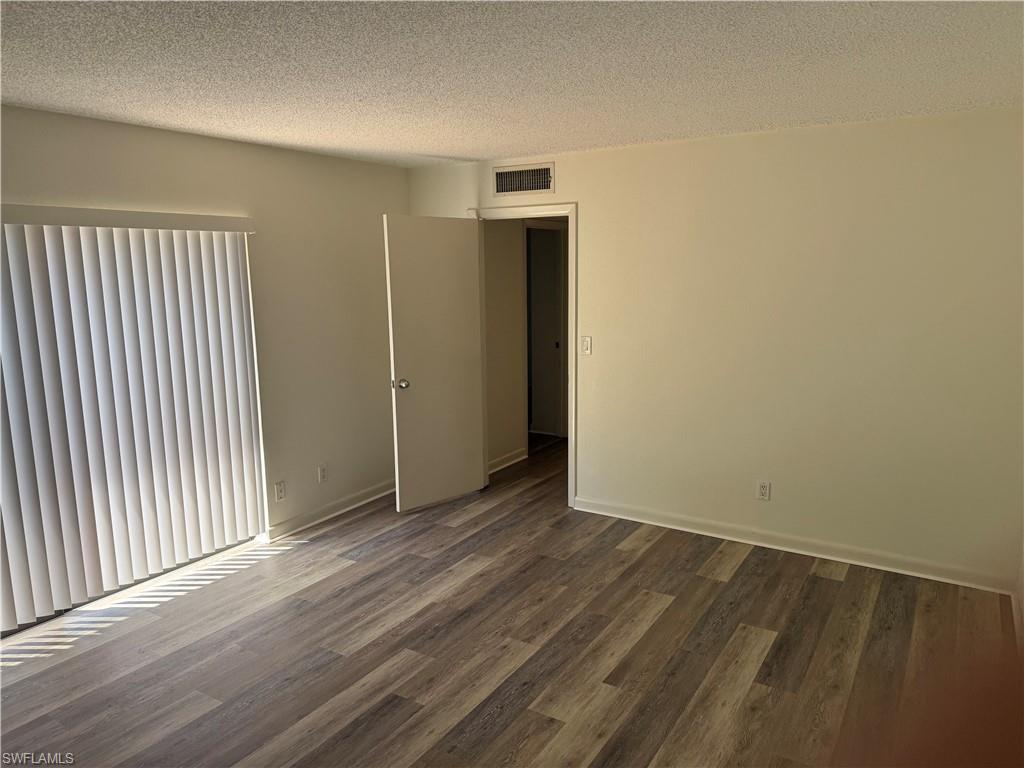 PARKWOODS TOWNHOUSE COMMUNITY - Residential Lease