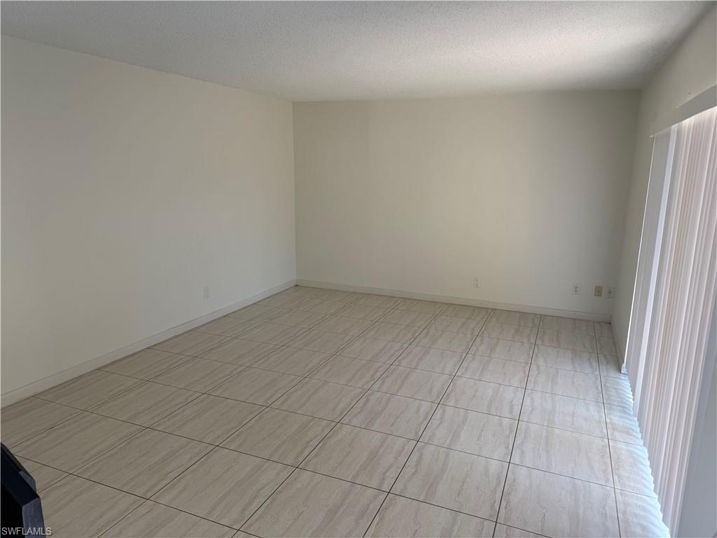 PARKWOODS TOWNHOUSE COMMUNITY - Residential Lease