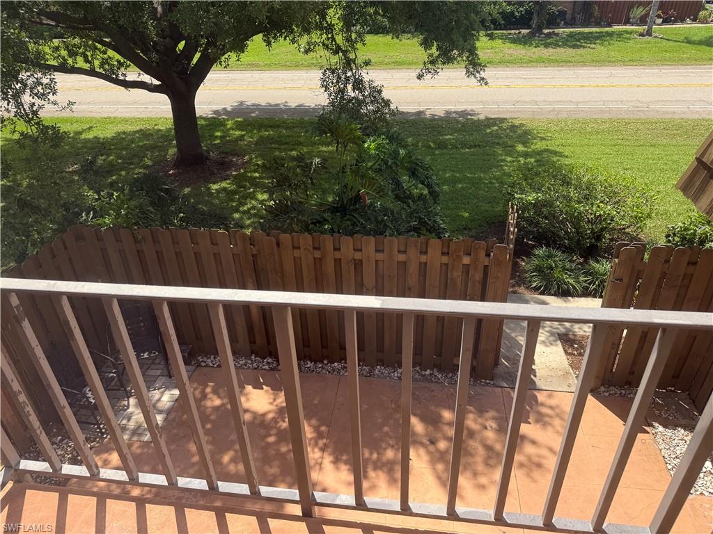 PARKWOODS TOWNHOUSE COMMUNITY - Residential Lease