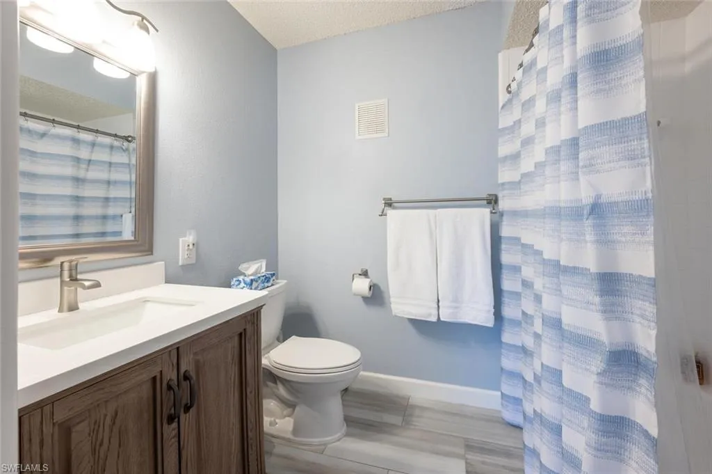 Naples, Florida 34109, United States, 2 Bedrooms Bedrooms, ,2 BathroomsBathrooms,Residential,Active,2562