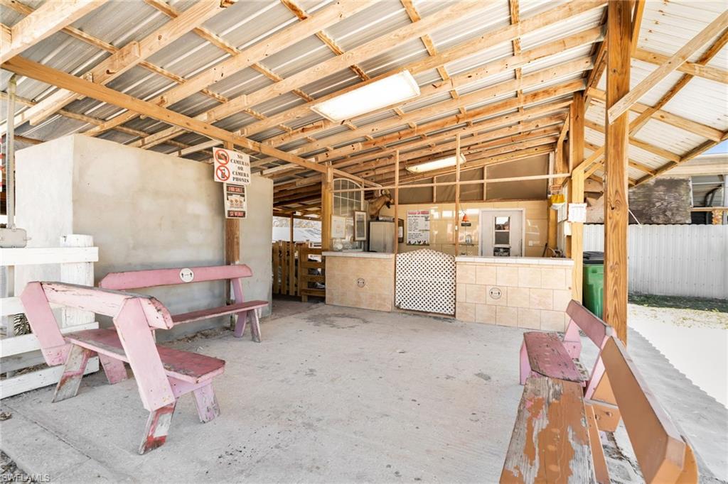 WESTERN ACRES - Residential