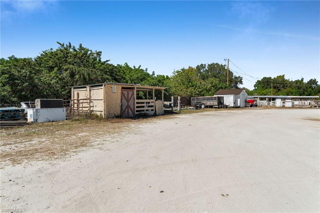 WESTERN ACRES - Residential