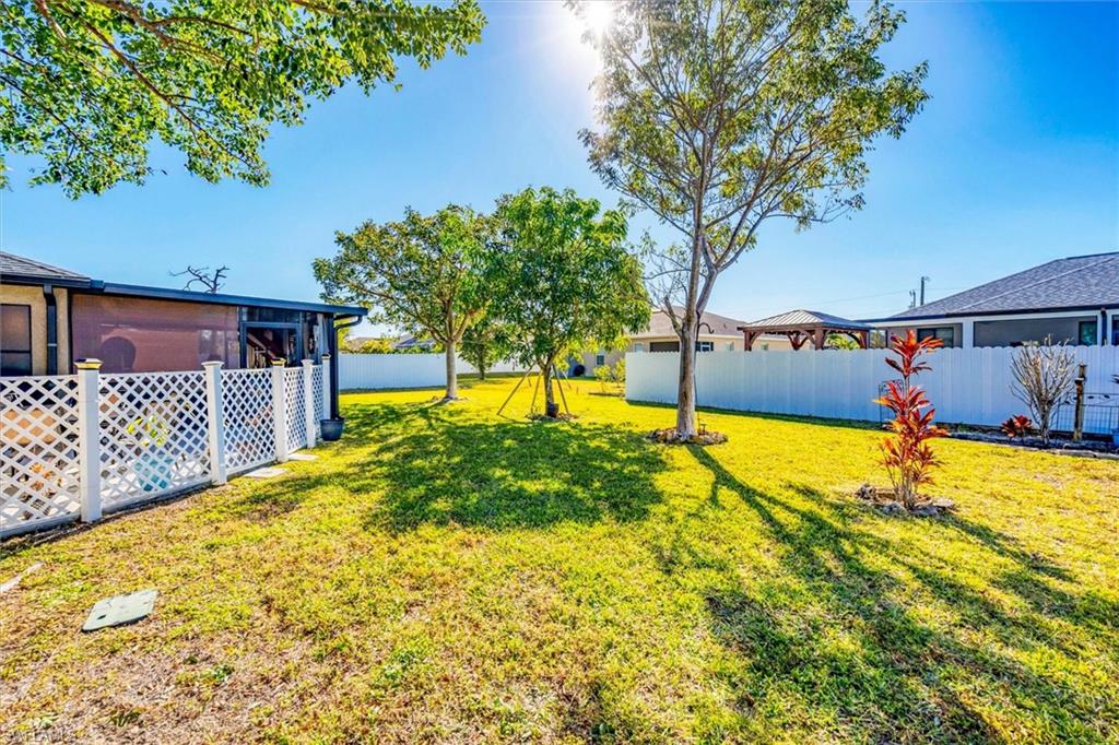 CAPE CORAL - Residential