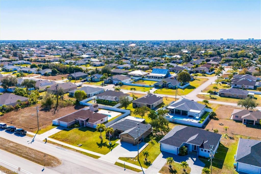 CAPE CORAL - Residential