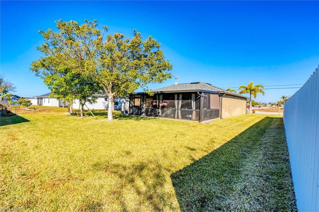CAPE CORAL - Residential