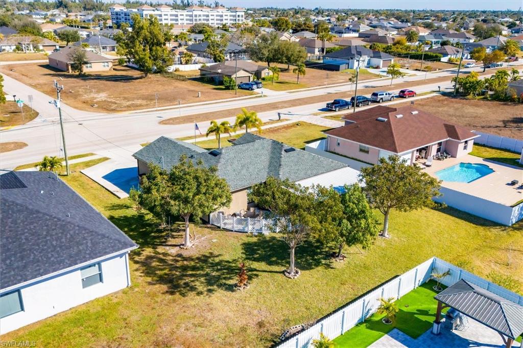 CAPE CORAL - Residential