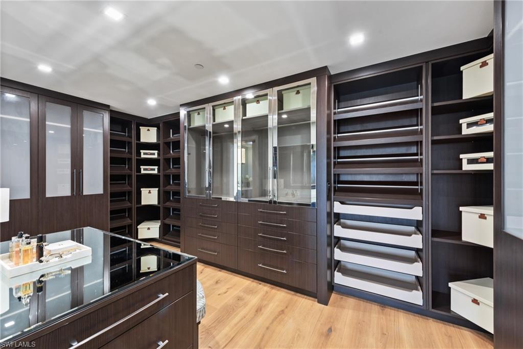 KALEA BAY TOWER 100 - Residential