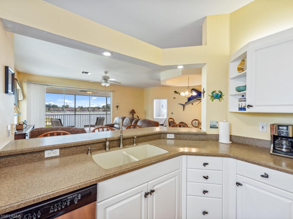 CROWN POINTE SHORES - Residential