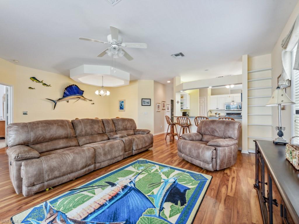 CROWN POINTE SHORES - Residential