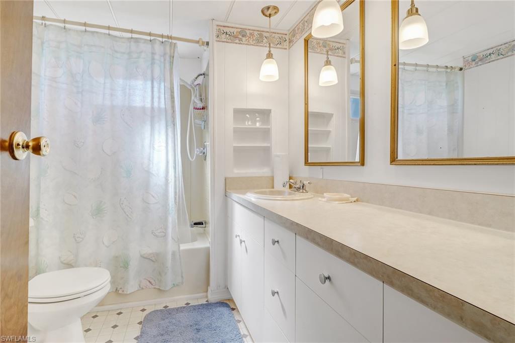 RIVIERA COLONY - Residential