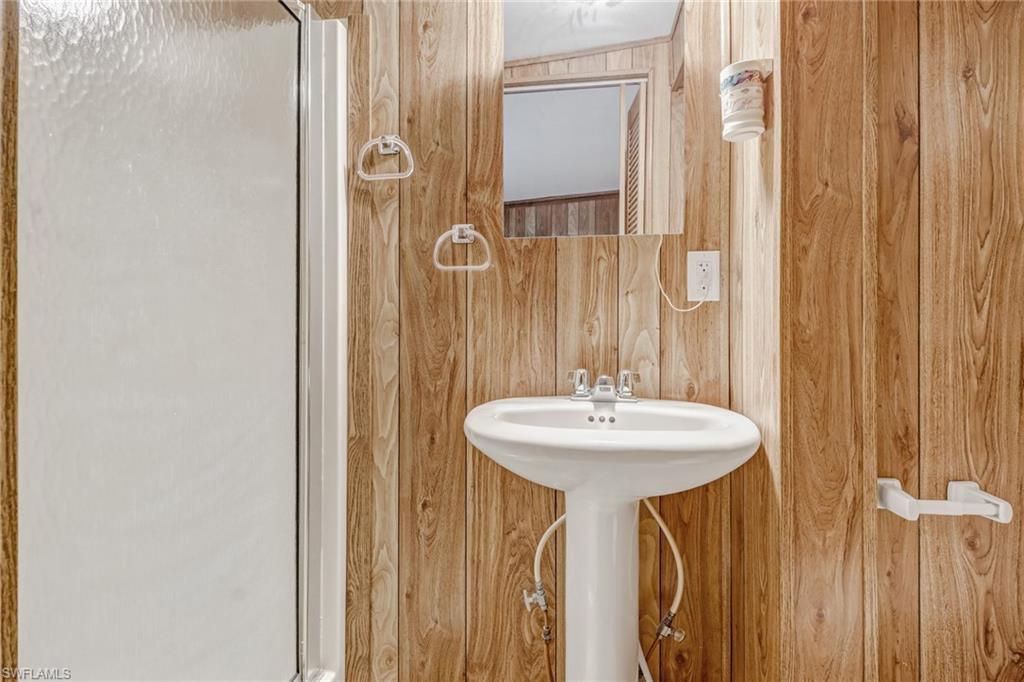 RIVIERA COLONY - Residential