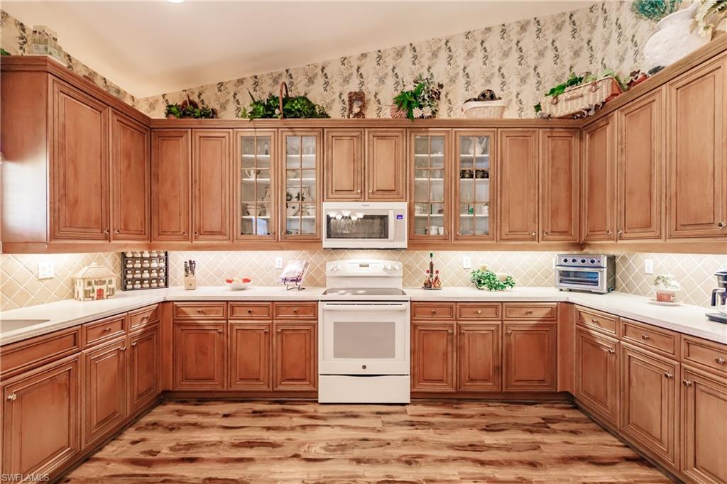 HUNTINGTON LAKES - Residential