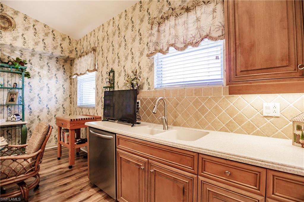 HUNTINGTON LAKES - Residential