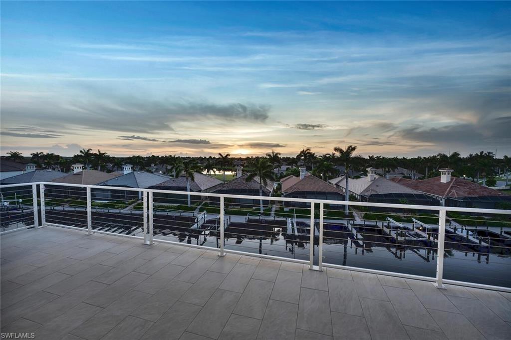 CAPE HARBOUR - Residential