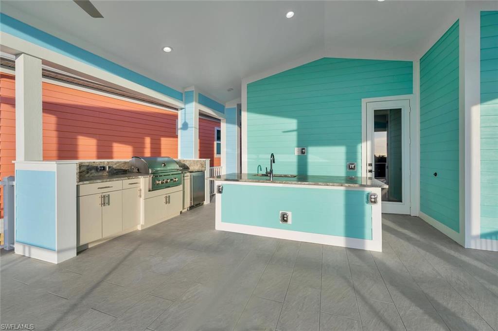 CAPE HARBOUR - Residential