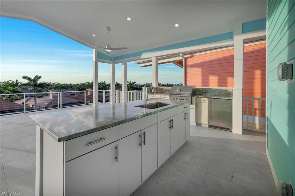 CAPE HARBOUR - Residential