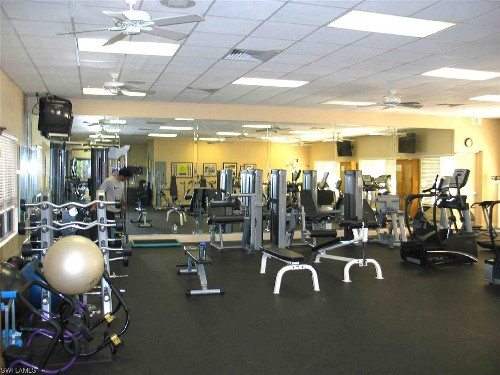 CROWN COLONY - Residential Lease