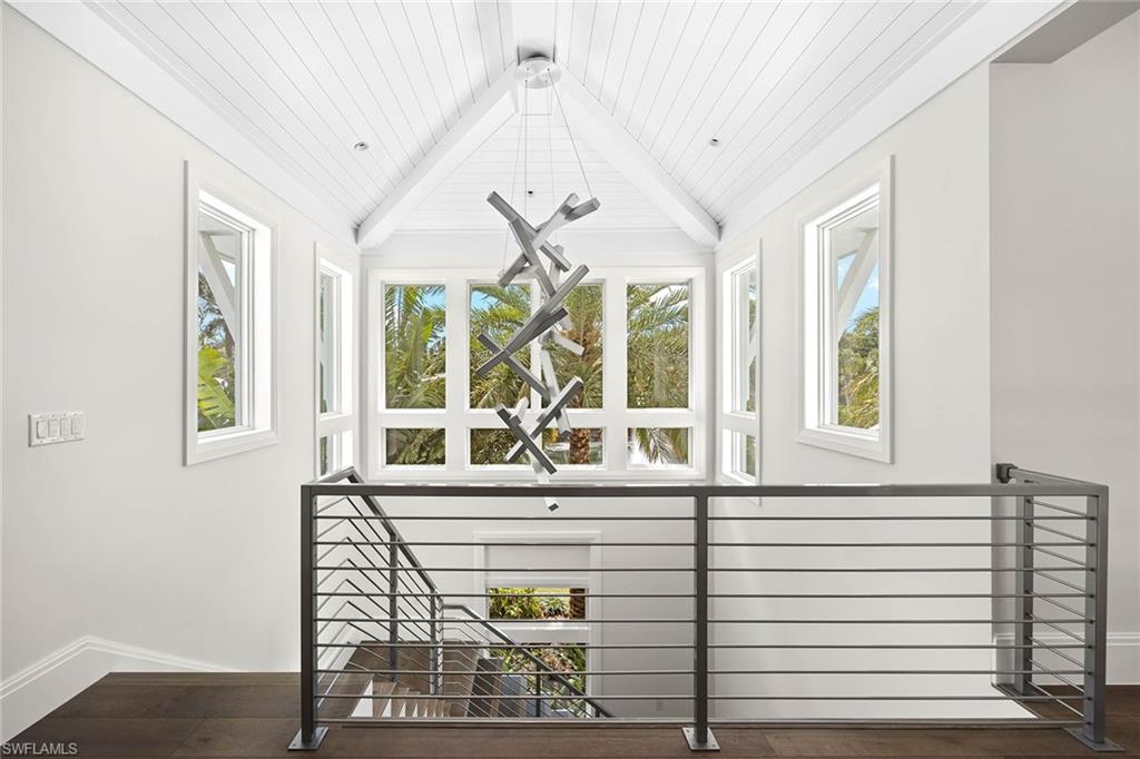 PINE RIDGE - Residential