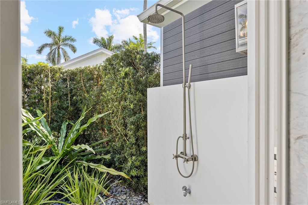 PINE RIDGE - Residential