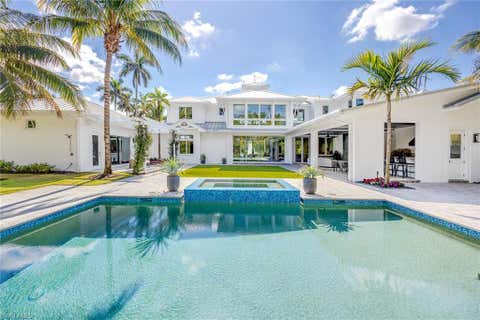 Photo of 175 Center ST, NAPLES, FL 34108 (MLS # 225071466)