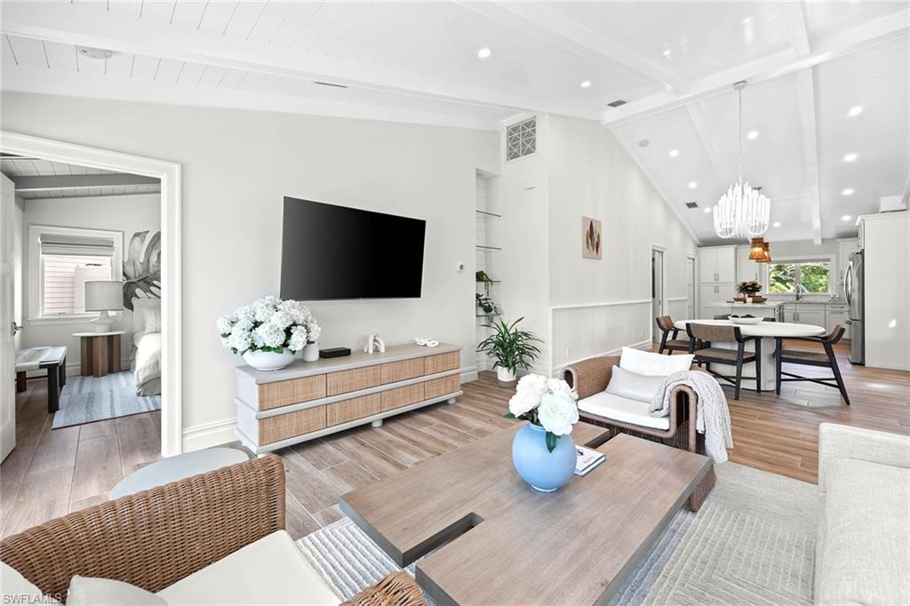 PINE RIDGE - Residential