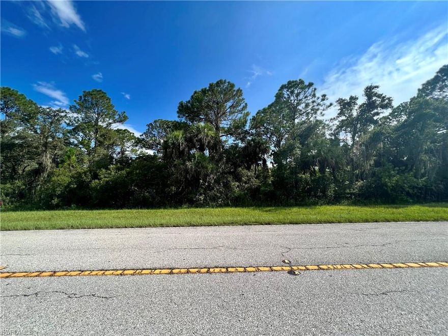 Beautiful lot offers a unique opportunity to build the home of your dreams, Situated in Port Charlotte a quiet community, this land is in a convenient location close to local amenities. With ample space to design and build, this lot is perfect for those looking to create their own personal paradise. Wonderful opportunity to build your 'Old Florida' style home. Fishing, boating, kayaking, golfing throughout the year. Don't miss the chance to turn this land into your HOME!!