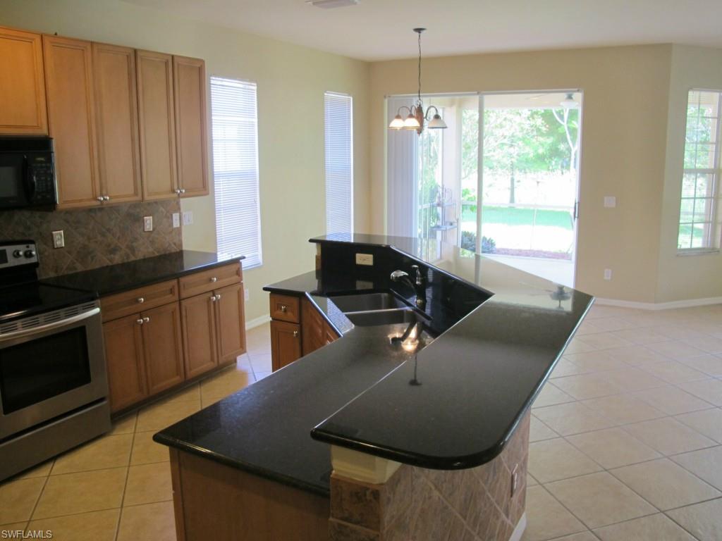 COLONIAL OAKS - Residential