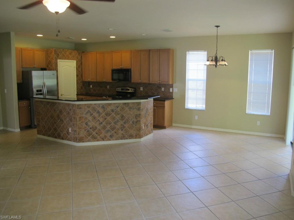 COLONIAL OAKS - Residential