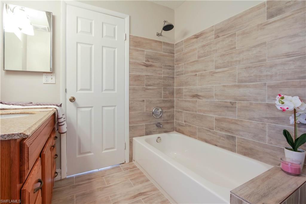 SAN CARLOS PARK - Residential