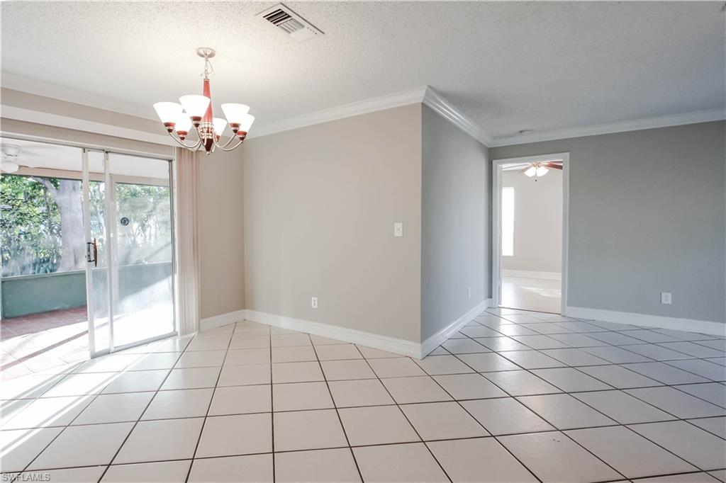 SAN CARLOS PARK - Residential