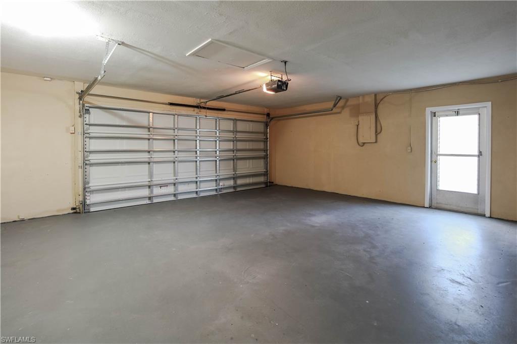 SAN CARLOS PARK - Residential