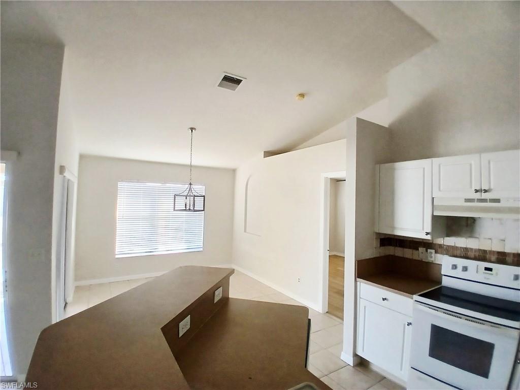 CAPE CORAL - Residential Lease