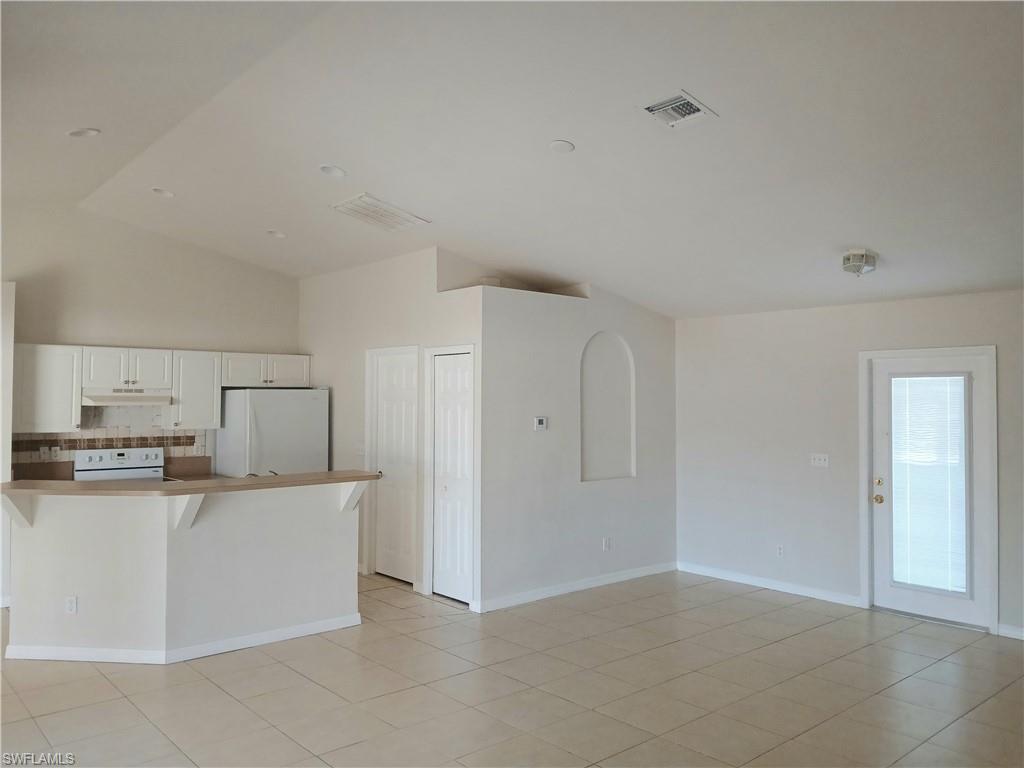 CAPE CORAL - Residential Lease