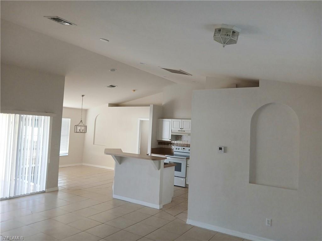 CAPE CORAL - Residential Lease