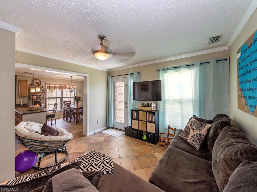 LEAWOOD LAKES - Residential