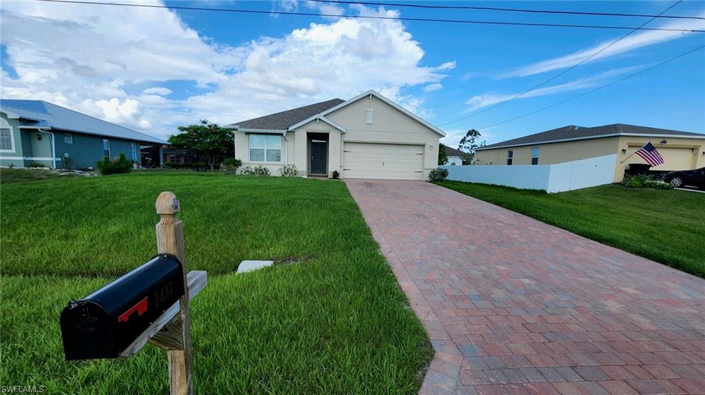 CAPE CORAL - Residential