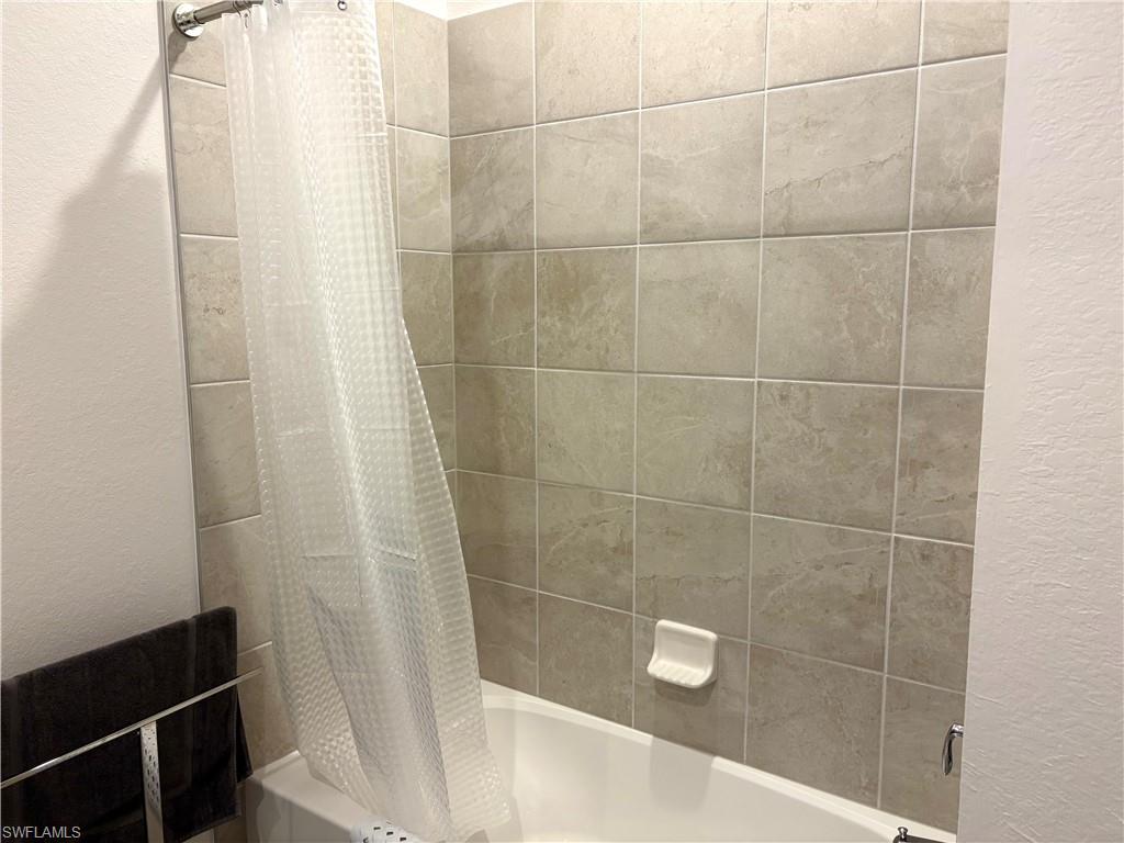 TUCKERS COVE - Residential Lease