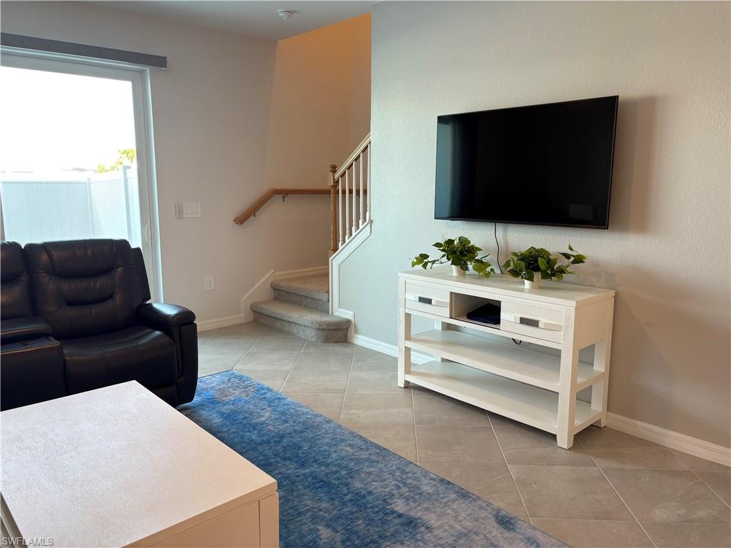 TUCKERS COVE - Residential Lease