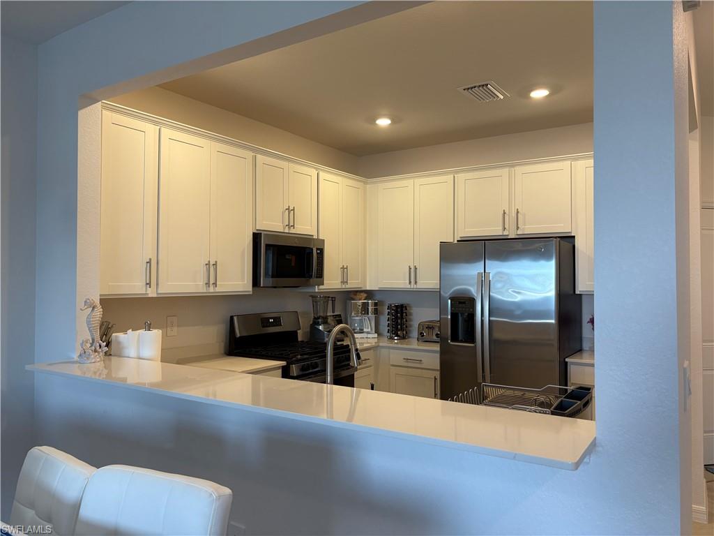 TUCKERS COVE - Residential Lease