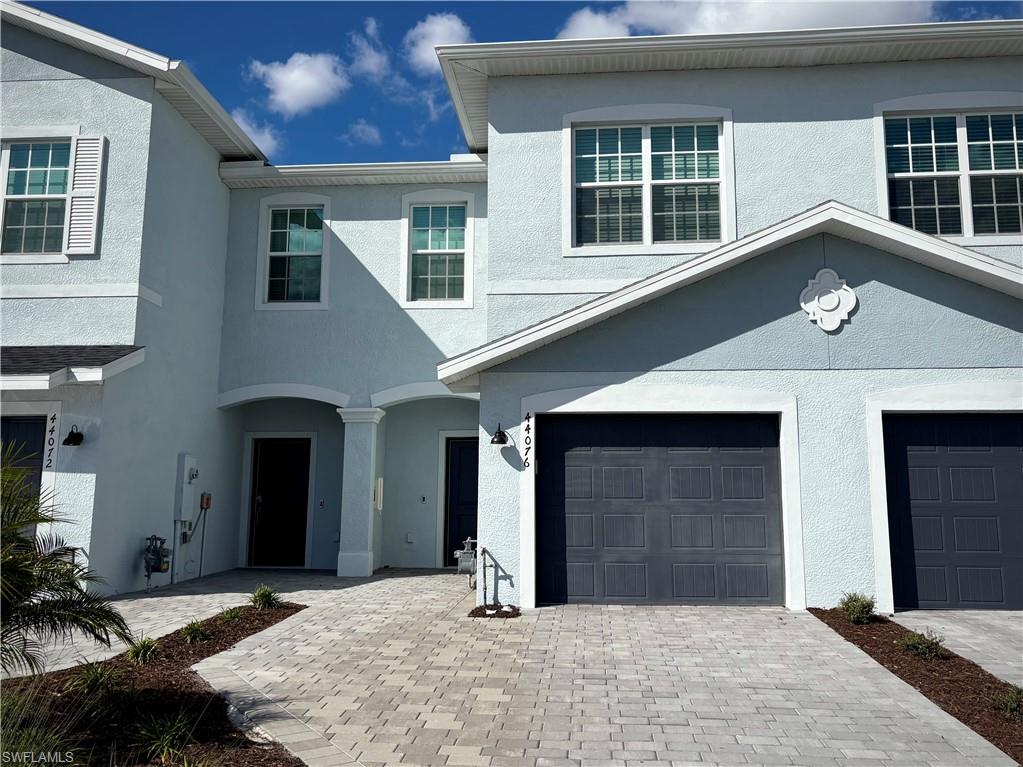 TUCKERS COVE - Residential Lease