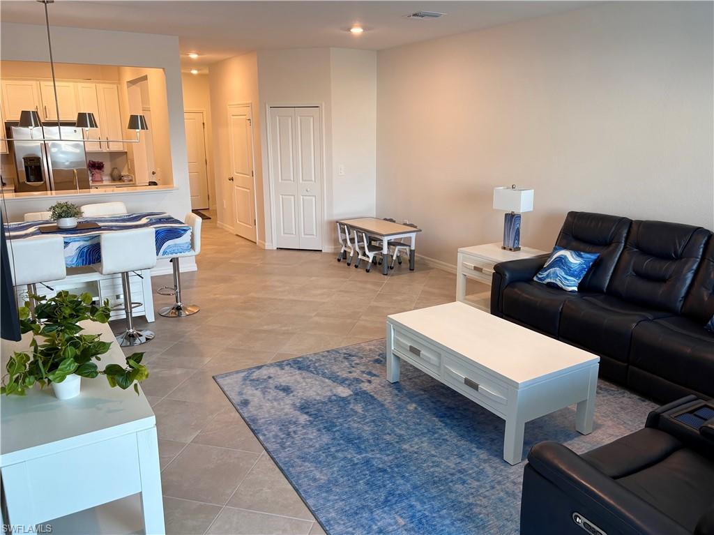 TUCKERS COVE - Residential Lease