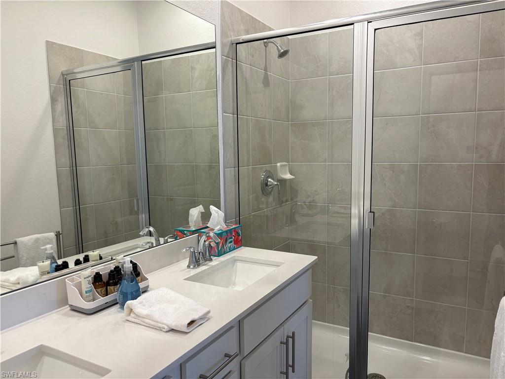 TUCKERS COVE - Residential Lease