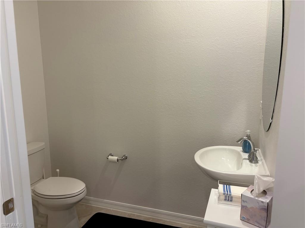 TUCKERS COVE - Residential Lease