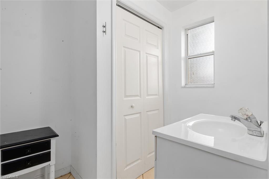 TWIN PALM ESTATES - Residential