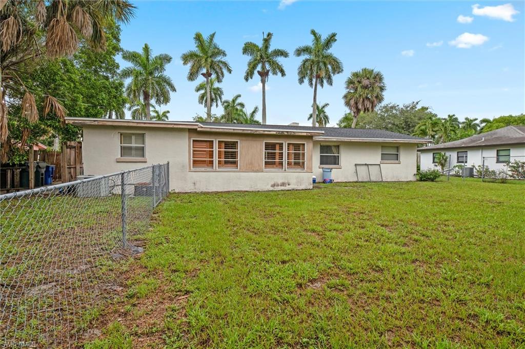 TWIN PALM ESTATES - Residential