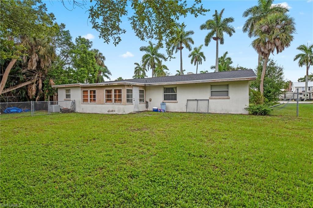 TWIN PALM ESTATES - Residential