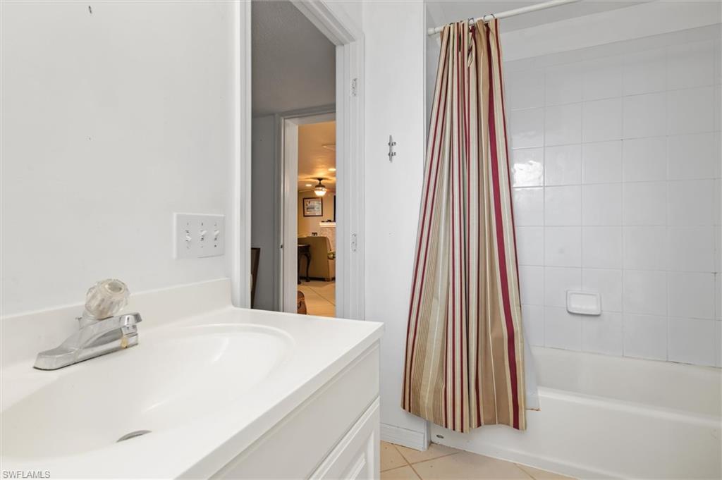 TWIN PALM ESTATES - Residential