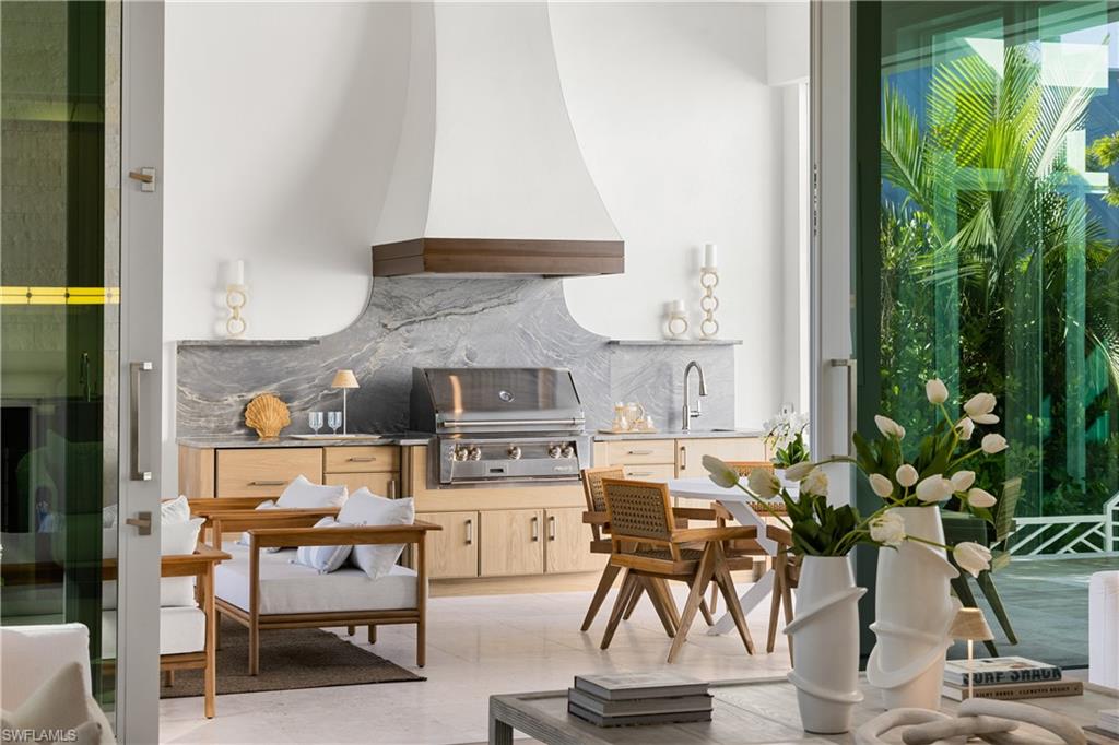 OLDE NAPLES - Residential